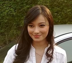 Asmirandah Jago Masak Berkat Buku Resep