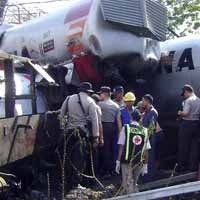 Evakuasi Bangkai  5 Gerbong Dilanjutkan