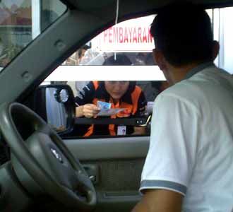 Bayar Pajak Tanpa Keluar dari Mobil