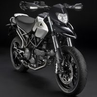 Ducati Luncurkan Hypermotard 796