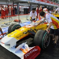 Renault Ditinggalkan Sponsor-sponsornya