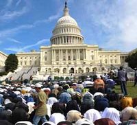 Sholat di Capitol Hill