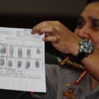 Tersangka Teroris Bejo dan Kedu Dijenguk Keluarga