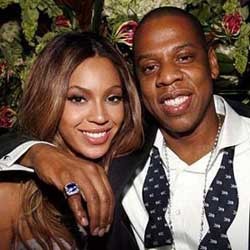 Cemburui Chris Martin, Suami Beyonce Ikut Yoga