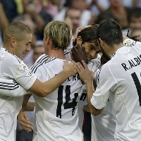 Sama-sama Dihantui Rekor Buruk