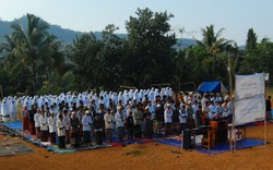  Lebaran di Kampung Pengungsi 