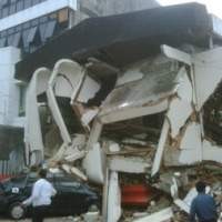 Ribuan Warga Kota Padang Masih Mengungsi 