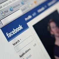 Facebook Lebih Digemari Orang Kaya?