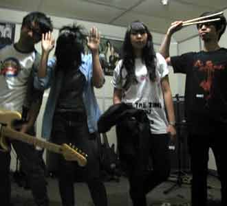 C.U.T.S, Konsisten di Jalur Electroclash