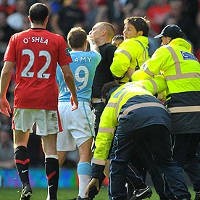 Tiga Tahun untuk Penyusup