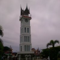 Tinjau Korban Gempa, SBY Tunggu Kondisi Aman 