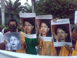 Anggota Dewan Dilantik, Gelombang Mahasiswa Terus Serbu DPR