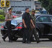 SBY Tinjau Gempa Padang