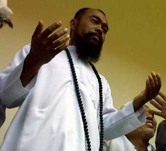 Aksi Syekh Puji Palsu di Pengadilan