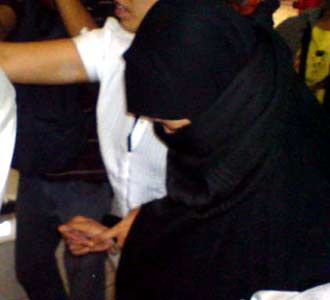 Munawaroh Lihat Jenazah Hadi Susilo