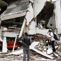 Program Jahat Dompleng Gempa Sumbar