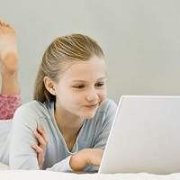 Bocah 10 Tahun Jual Nenek di Internet