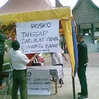 Masyarakat Sumbar di Surabaya Dirikan Posko Bantuan