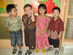 Tak Pakai Batik, Mahasiswa Ngaku Tetap Nasionalis