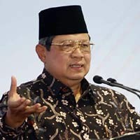 SBY: Lestarikan Batik Dengan Regenerasi