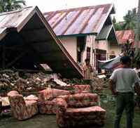 Ratusan Rumah di Pariaman Hancur