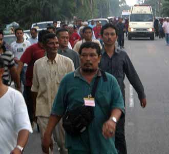 Ratusan Orang Iringi Jenazah Noordin