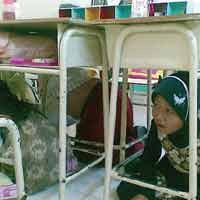 Antisipasi Gempa, Ratusan Siswa SDIT At Taqwa Simulasi