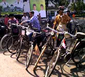 Konvoi Sosialisasikan Batik