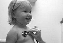 Anak Terkena Flek Paru-paru Belum Tentu TBC