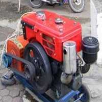 Listrik Belum Normal, Genset Laku Keras di Padang