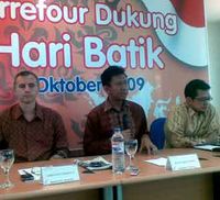 Pimpinan Carrefour Berbatik