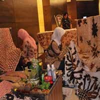 Java Paragon Vs Batik Seru Kompak Membatik