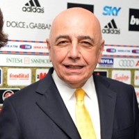 Saya Bilang Hitam, Kau Tulis Putih