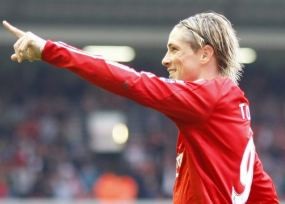 September Ceria Buat Torres dan Fergie