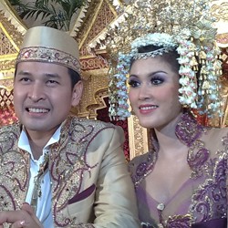 Padang Gempa, Nuri-Hikmal Sedih Berpesta