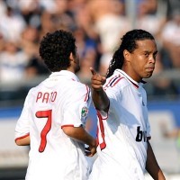 Dinho Selamatkan Milan dari Kekalahan