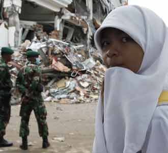 Evakuasi di Hotel Ambacang Berlanjut