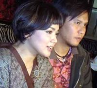 Nirina-Ernest Kompak Berbusana Batik