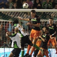 Valencia Menang, Villarreal Masih Nihil