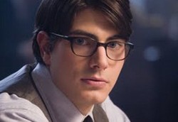  Keringat, Bekas Luka dan Kacamata Bikin Pria Digilai Wanita