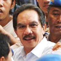 Antasari Siap Hadapi Dakwaan, Ida Berdoa Saja