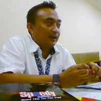 Ibu-ibu Arisan pun Diajari Facebook-an