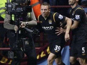 Bellamy Tetap Bersaing
