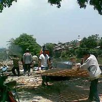 Bangunan di Stren Jagir Kembali Digusur