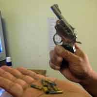 Senpi Polisi Pamekasan Ditarik