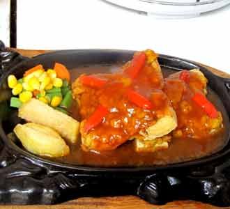 Santap Steak dalam Nuansa Sunda