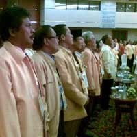 Pendukung Ical Pimpin 2 Komisi, Pendukung Paloh 1 Komisi