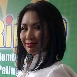 Titi DJ Tak Mau Tiru KD-Anang