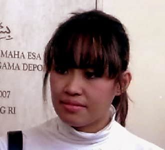 Pinkan Sidang Cerai Tanpa Suami