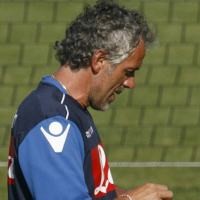 Dipecat, Donadoni Ledek Bos Napoli